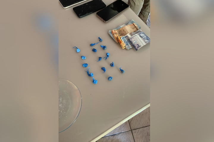 Dupla é presa por tráfico e associação ao tráfico em Apiúna