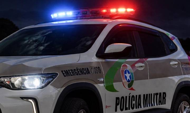 Homem é conduzido à delegacia após ameaça e agressão contra companheira em Ascurra