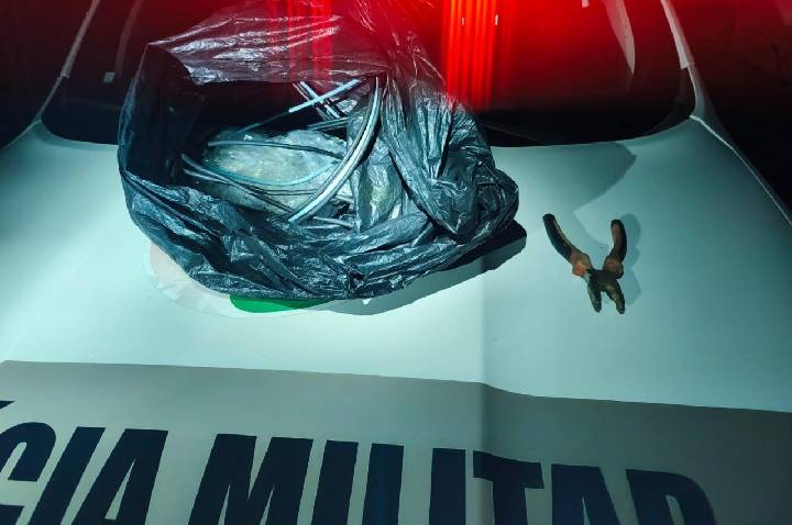 Homem é preso em flagrante por furto de fiação elétrica em Indaial