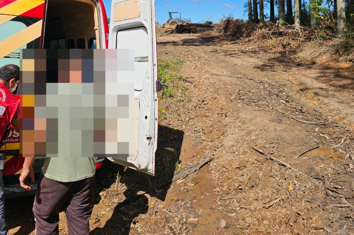 Homem fica ferido após acidente de trabalho em área de reflorestamento