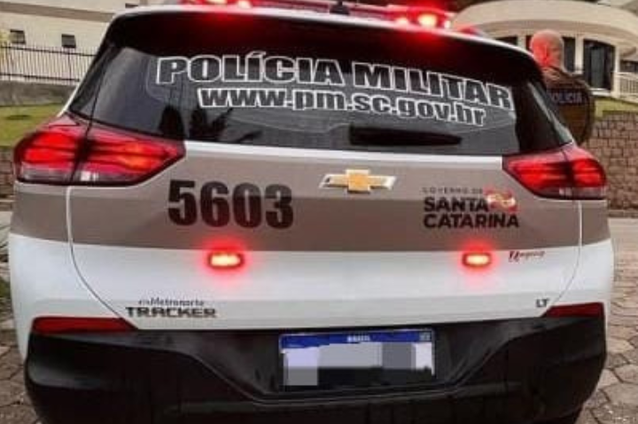 Motorista é preso por dirigir sob efeito de álcool e drogas após manobras perigosas