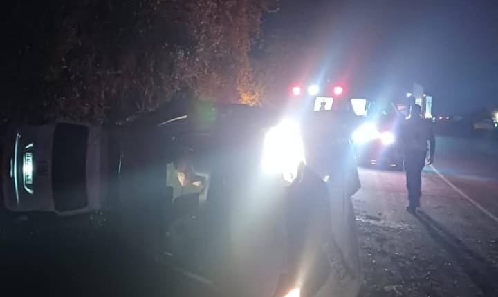 Motorista fica ferido após capotamento na BR-470 em Trombudo Central
