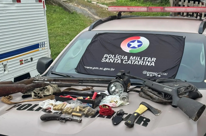 Suspeito de abuso sexual morre em confronto com a Polícia Militar em Blumenau