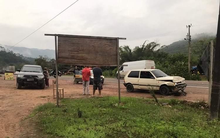 Colisão na BR 470 em Apiúna deixa Dois feridos.