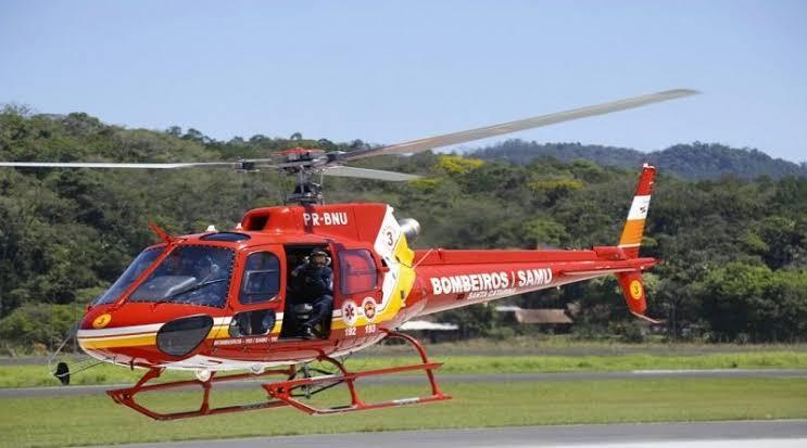 Helicóptero Arcanjo se deslocando para a cidade de Lontras.