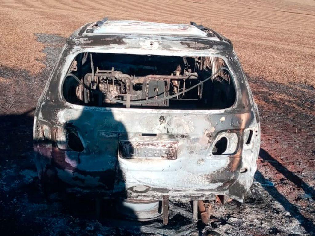CATARINENSE DO ALTO VALE É ASSASSINADO E TEM CARRO INCENDIADO NO PARANÁ.