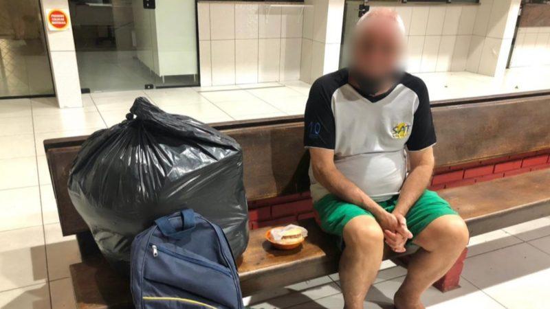 Foi solto pela Justiça o filho que abandonou o próprio pai.