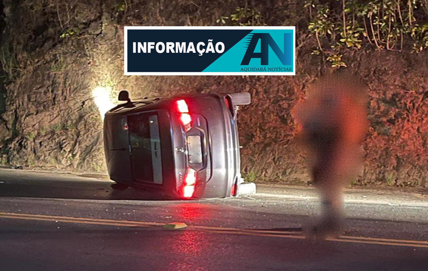 Veículo capota na Rua Marquês Herval no Centro de Ibirama