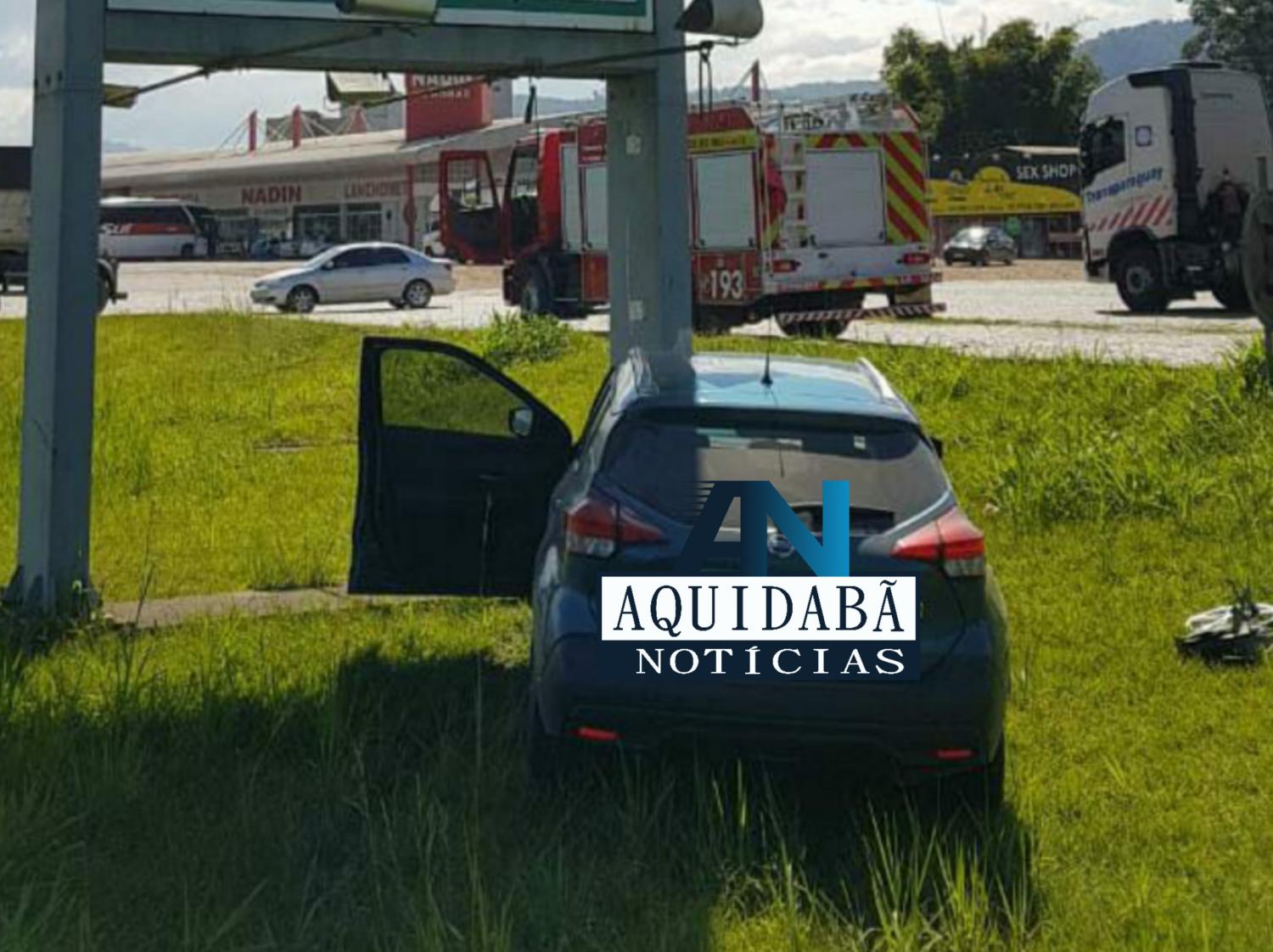 Saída de pista na BR 470 Km 90 na cidade de Ascurra