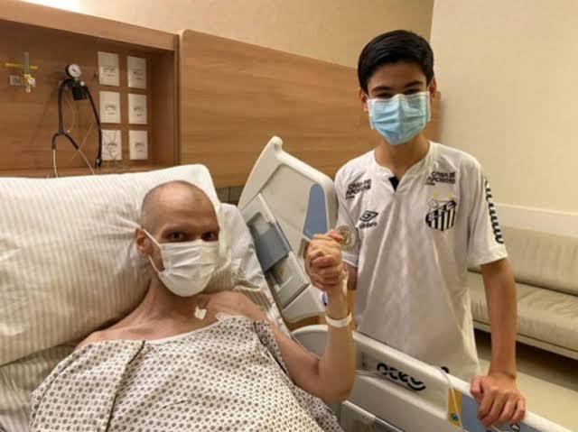 Prefeito de São Paulo Bruno Covas tem quadro irreversível segundo boletim médico.