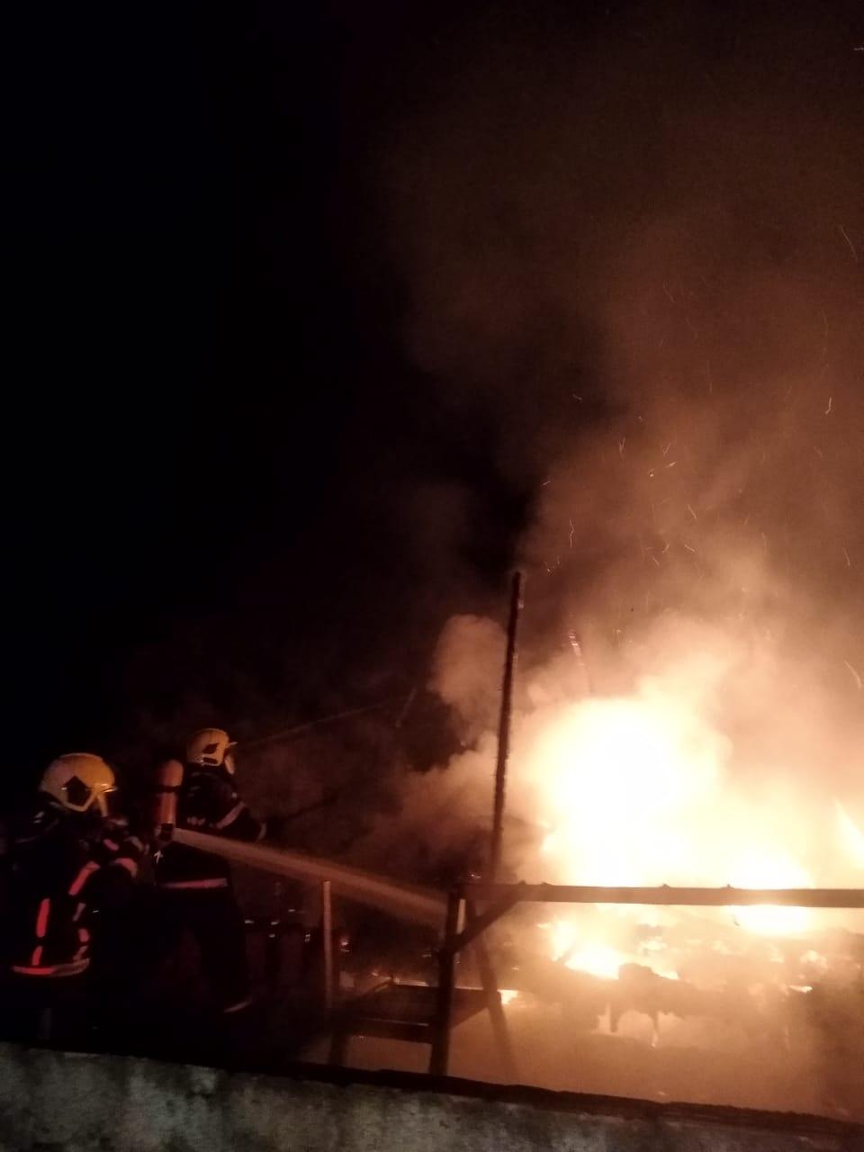 Incêndio destrói casa na cidade de Pouso Redondo.