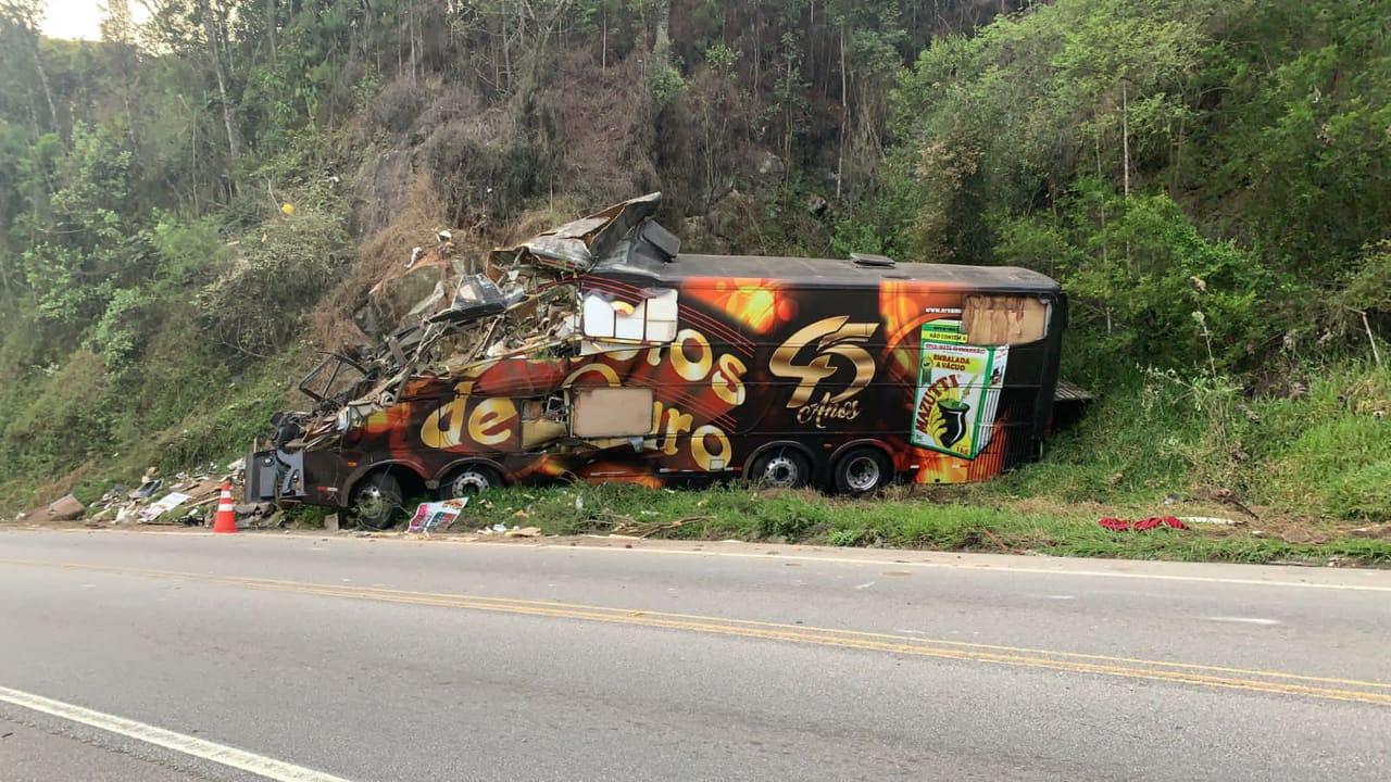 Acidente com ônibus dos Garotos de Ouro tira a vida de Airton Machado.