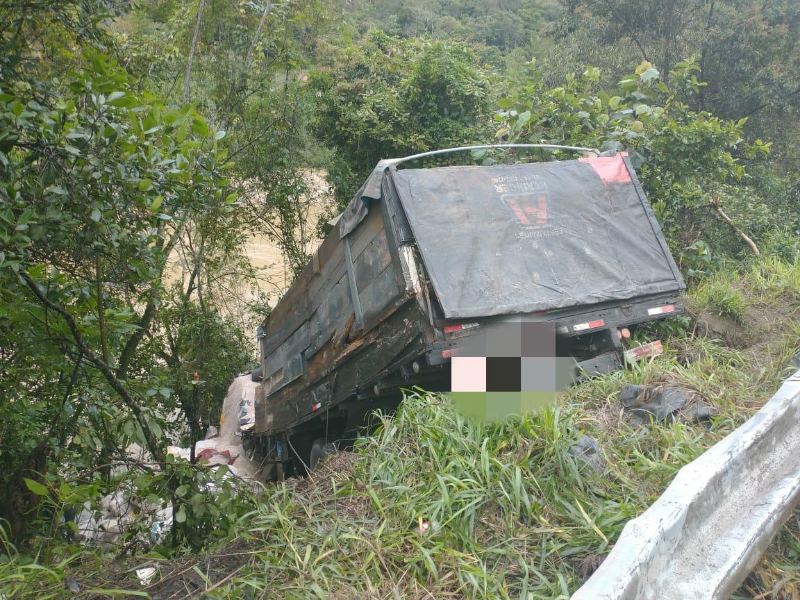 Grave acidente na br 470 tira a vida de uma pessoa.