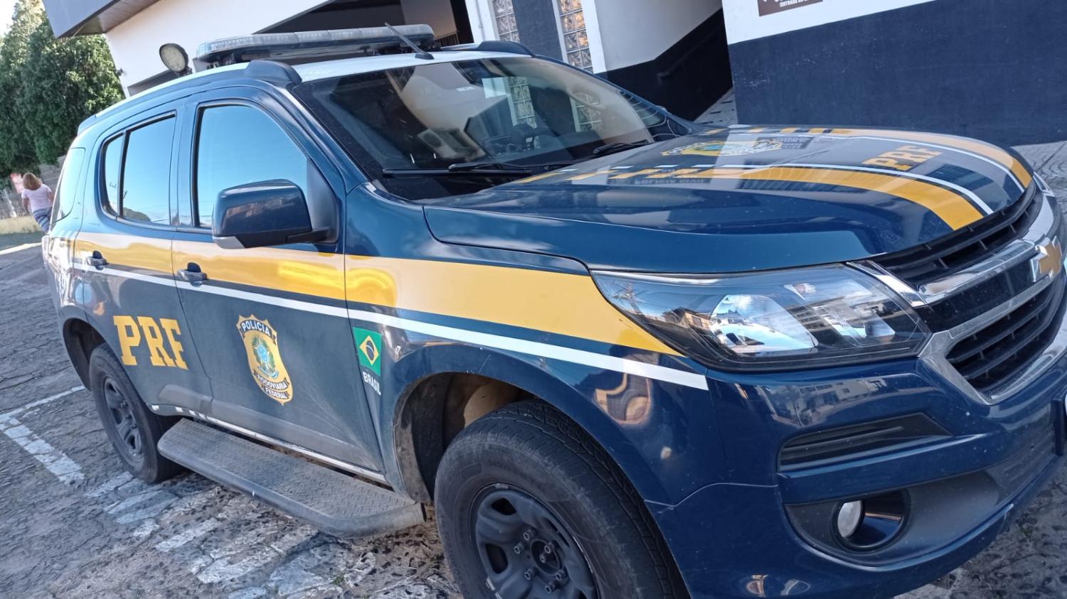 Homem é preso dirigindo embriagado na BR 470.