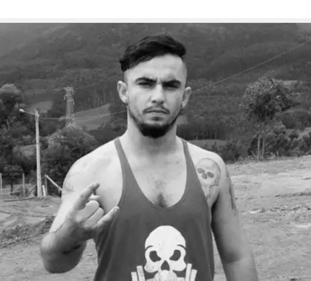 Jovem morre após ser atropelado pelo próprio carro em Rio do Sul.