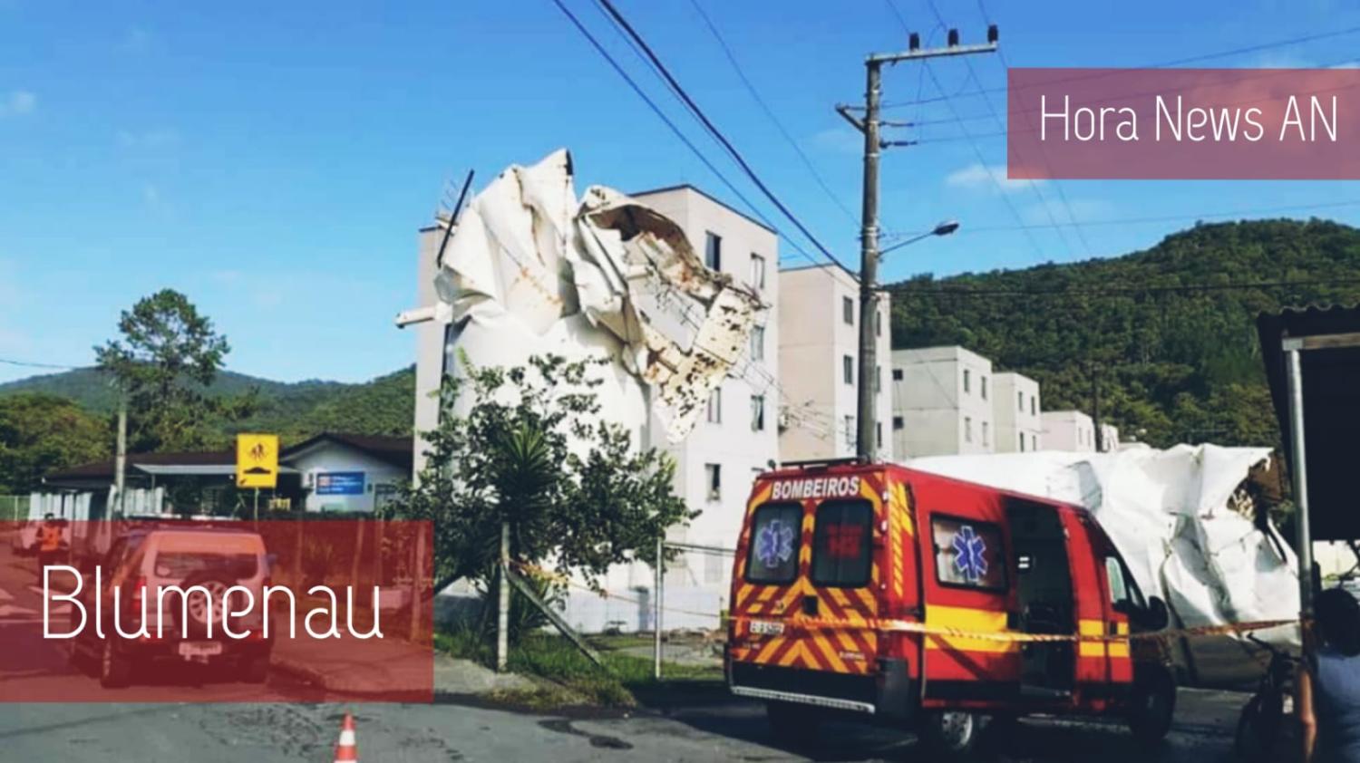 Reservatório de água de 40 metros desaba em residencial de Blumenau.