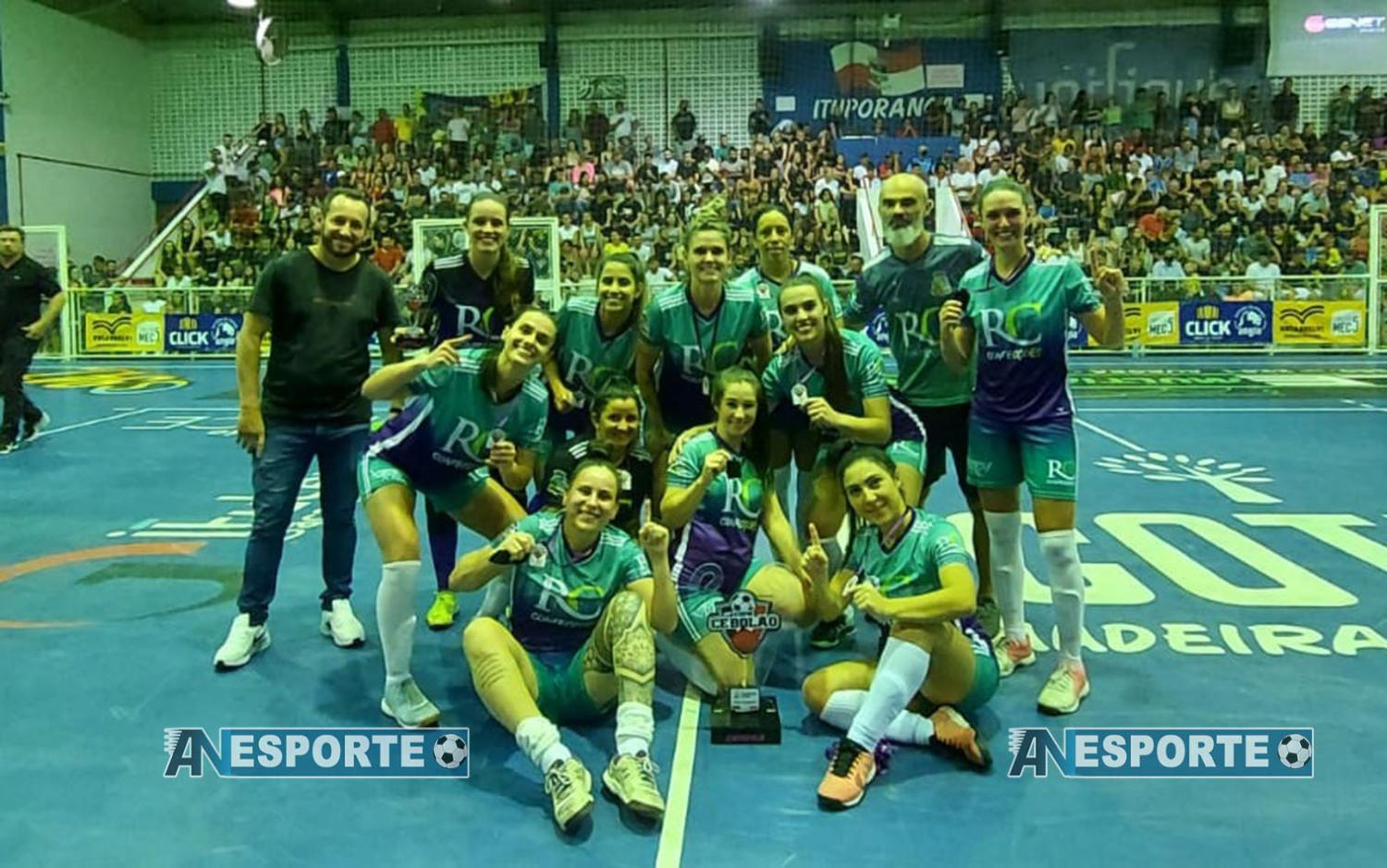 RC Confecções/CME Ibirama feminino é campeã da Copa Cebolão 2022