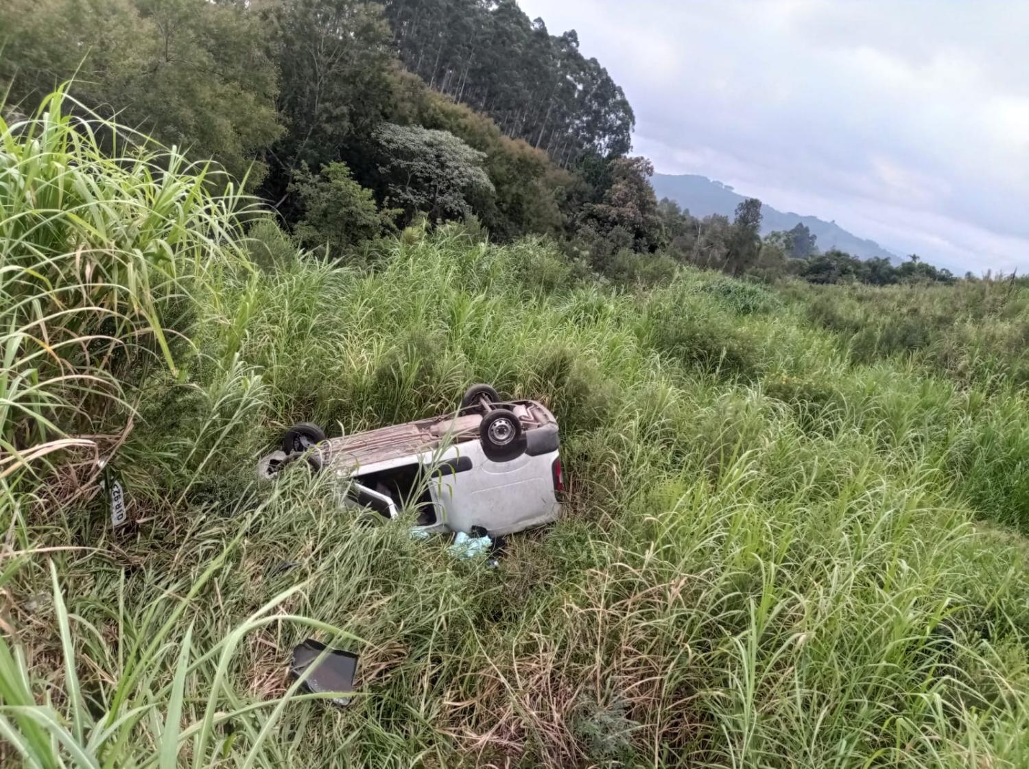 Motorista provoca acidente na BR 470 em Lontras, foge do local e é abordado pela Polícia Rodoviária Federal.