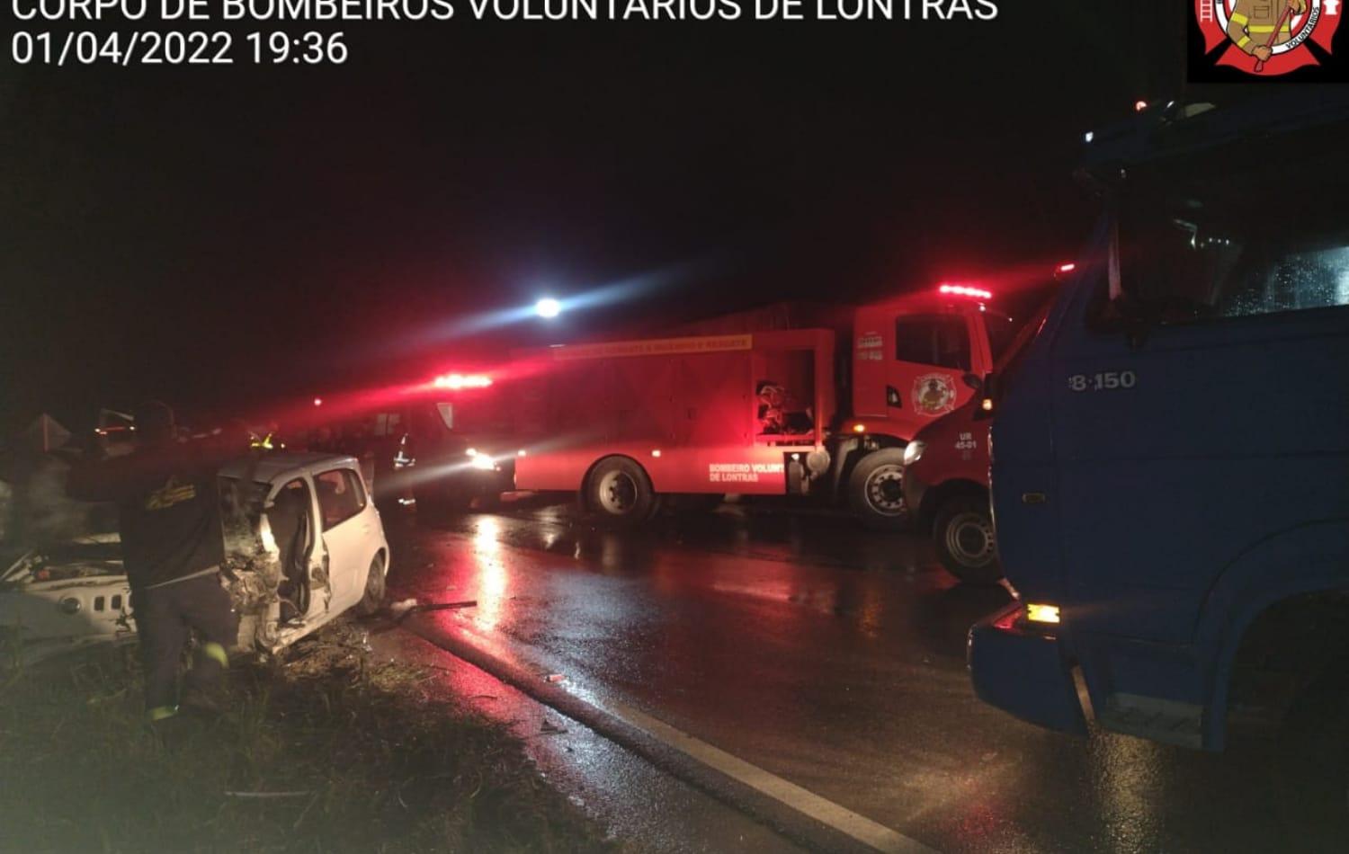 Grave acidente com 09 vítimas foi registrado na BR 470 em Lontras.