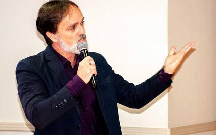 Cai o superintendente do DNIT em Santa Catarina.
