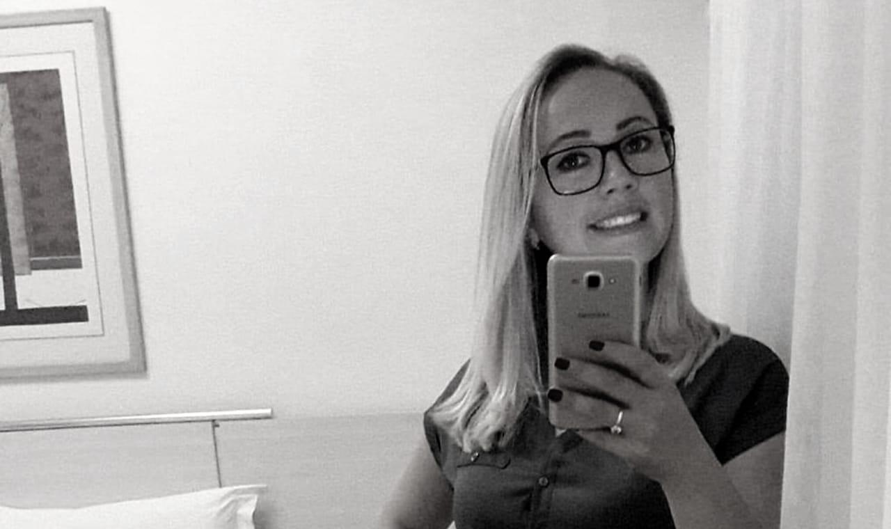 Morre gerente que teve faca cravada no crânio ao ser atacada por funcionário em SC.