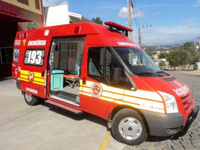 Homem tem parada cardiorrespiratória ao sofrer choque elétrico enquanto trabalhava.