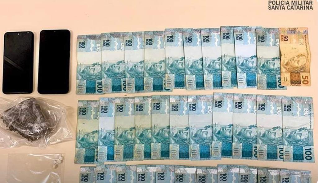 HOMENS SÃO PRESOS POR TRÁFICO DE DROGA EM SANTA CATARINA