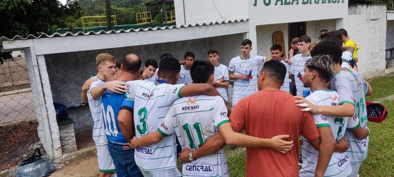 Aza Branca/SME Apiúna está na semifinal da Liga Riosulense Sub-20