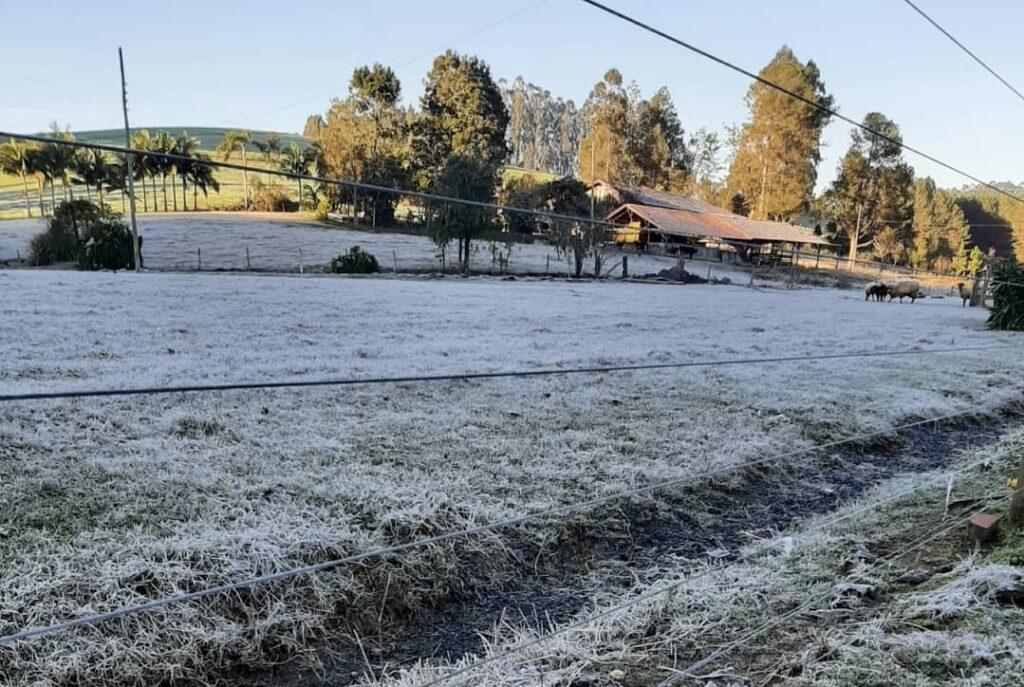 Frentes frias e temporais locais em Março para Santa Catarina