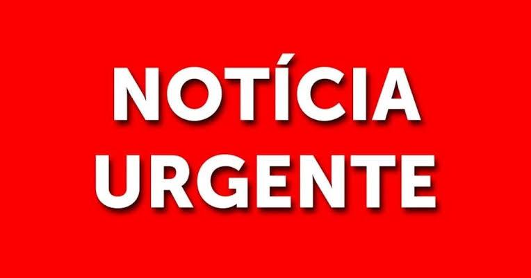 Carro cai em ribanceira no interior de Apiúna 
