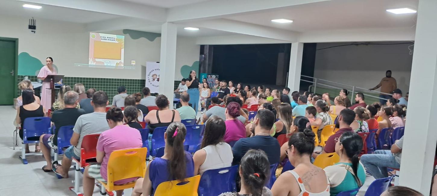 E.M. Bairro Operário realiza Assembleia de Pais e anuncia conclusão de reformas para 2025