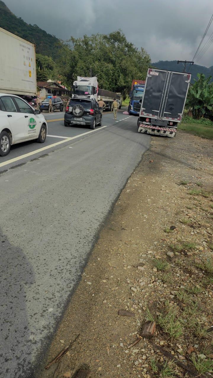Atropelamento na BR-470 em Apiúna