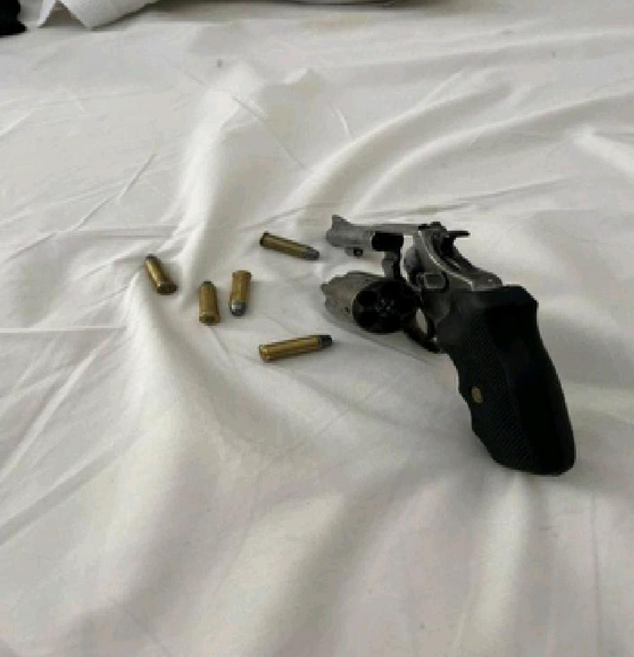 Homem é preso após ameaçar mulher com arma dentro de motel no Vale do Itajaí