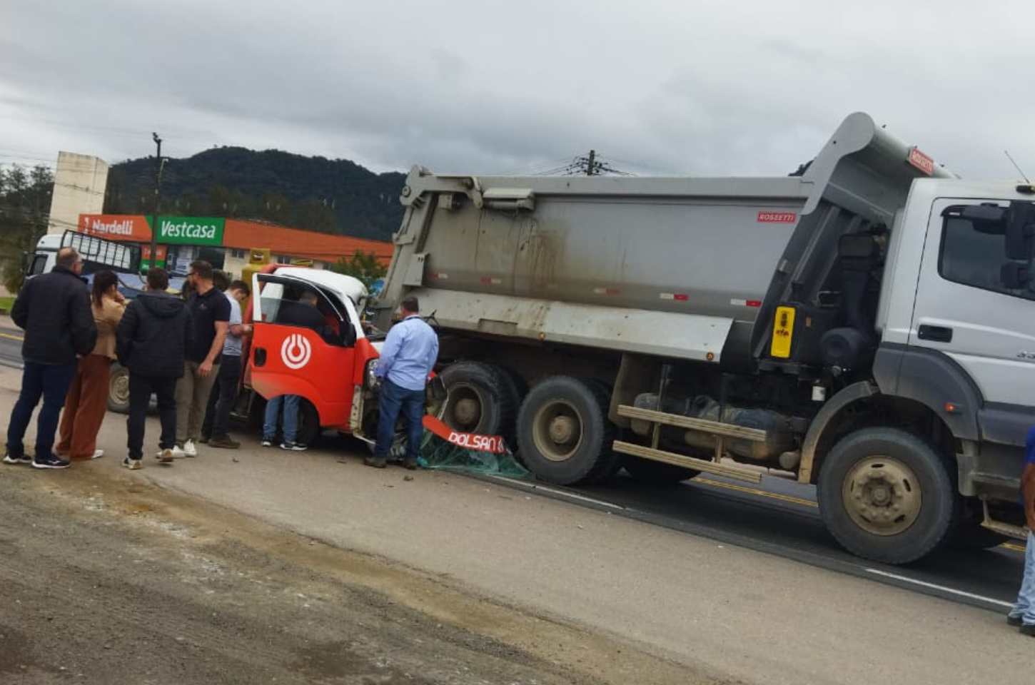 Grave acidente envolvendo caminhão na BR-470