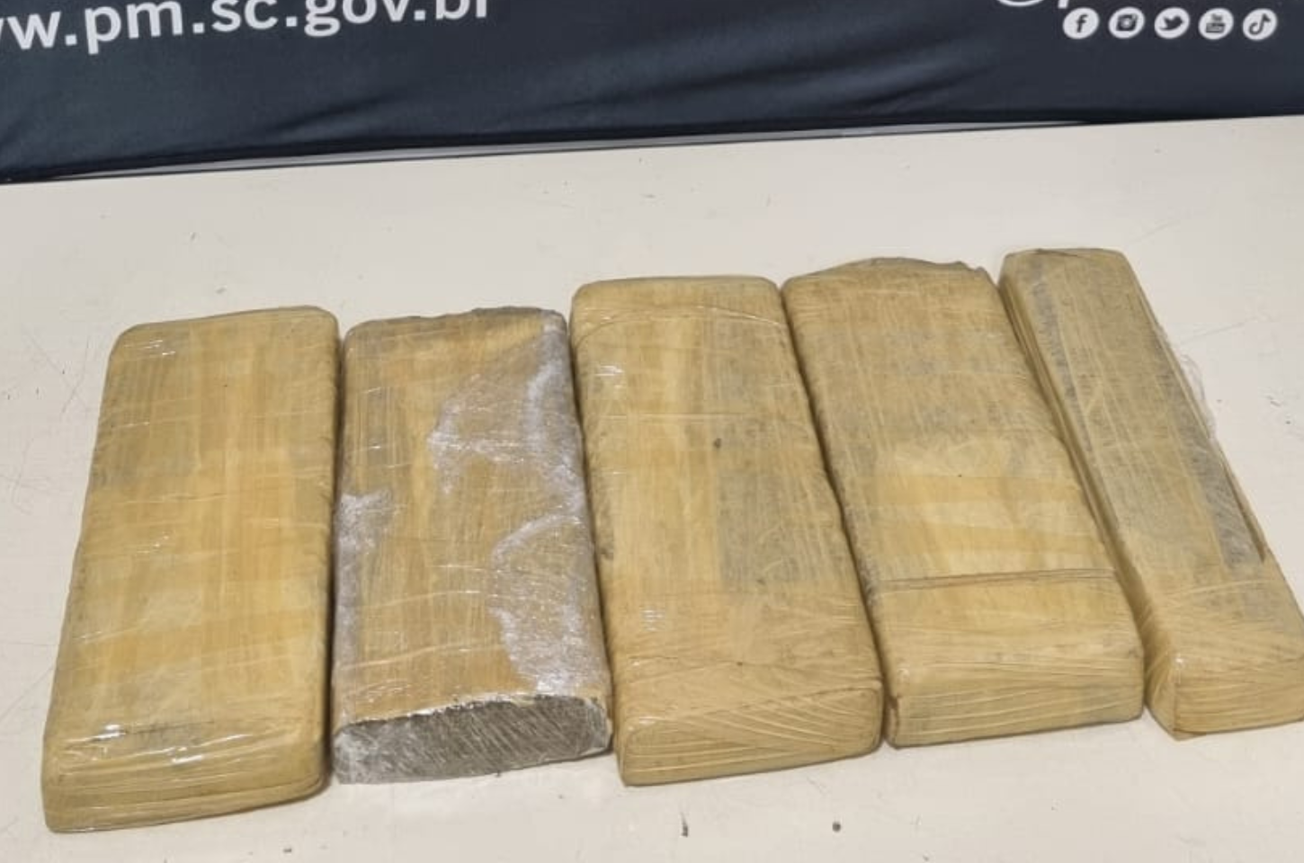 Homem é preso com 3 quilos de maconha em operação da PM