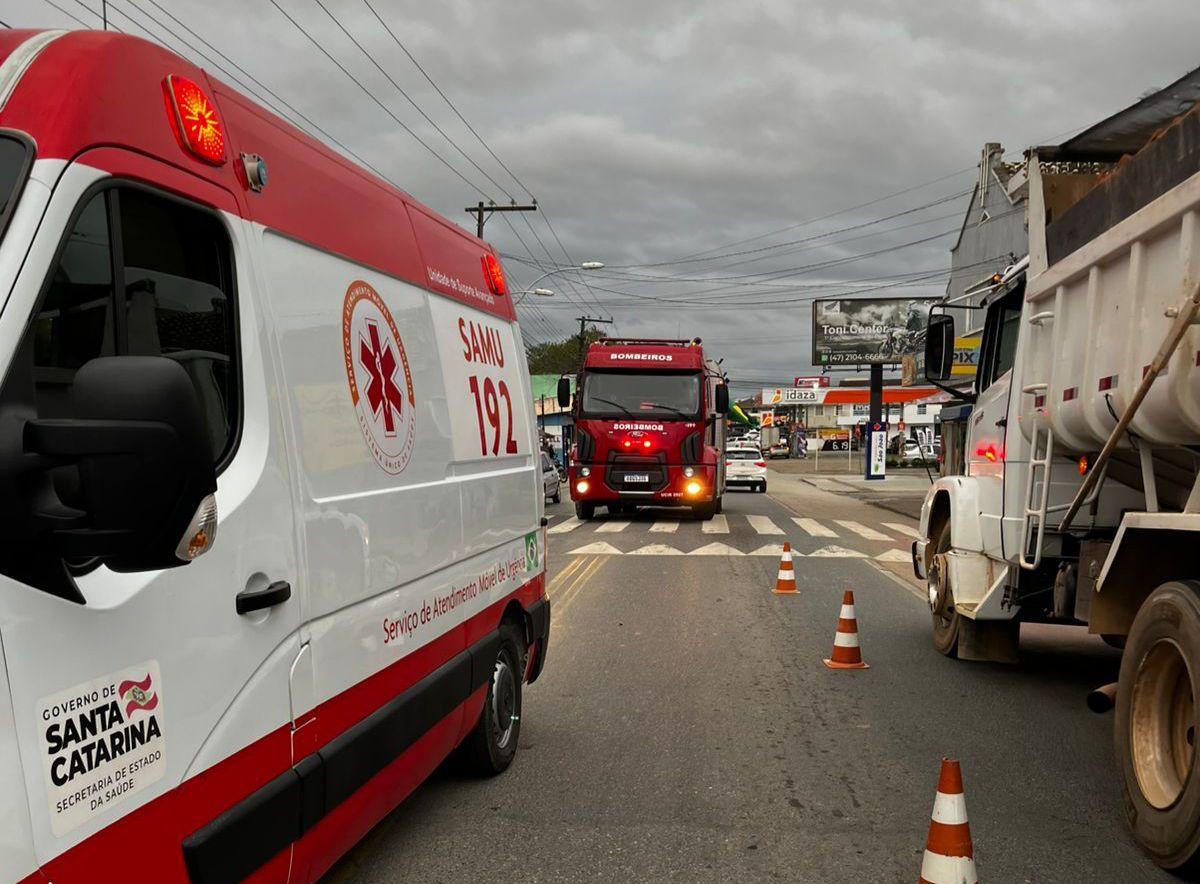Motociclista fica ferido após acidente