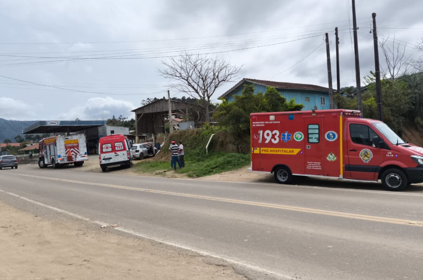 Acidente entre carro e moto deixa duas pessoas feridas em José Boiteux