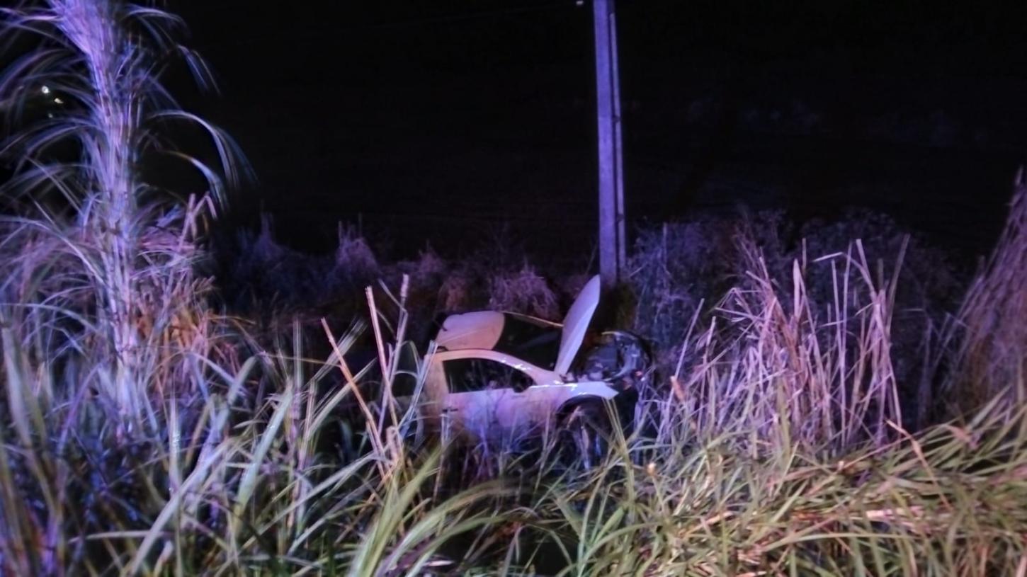 Carro sai de pista na BR-470 em Rodeio