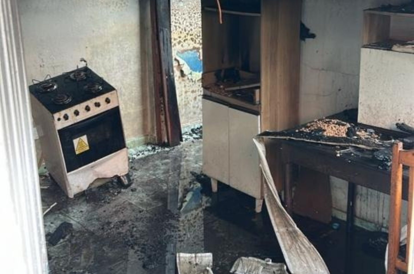 Homem é preso por colocar fogo na casa do irmão
