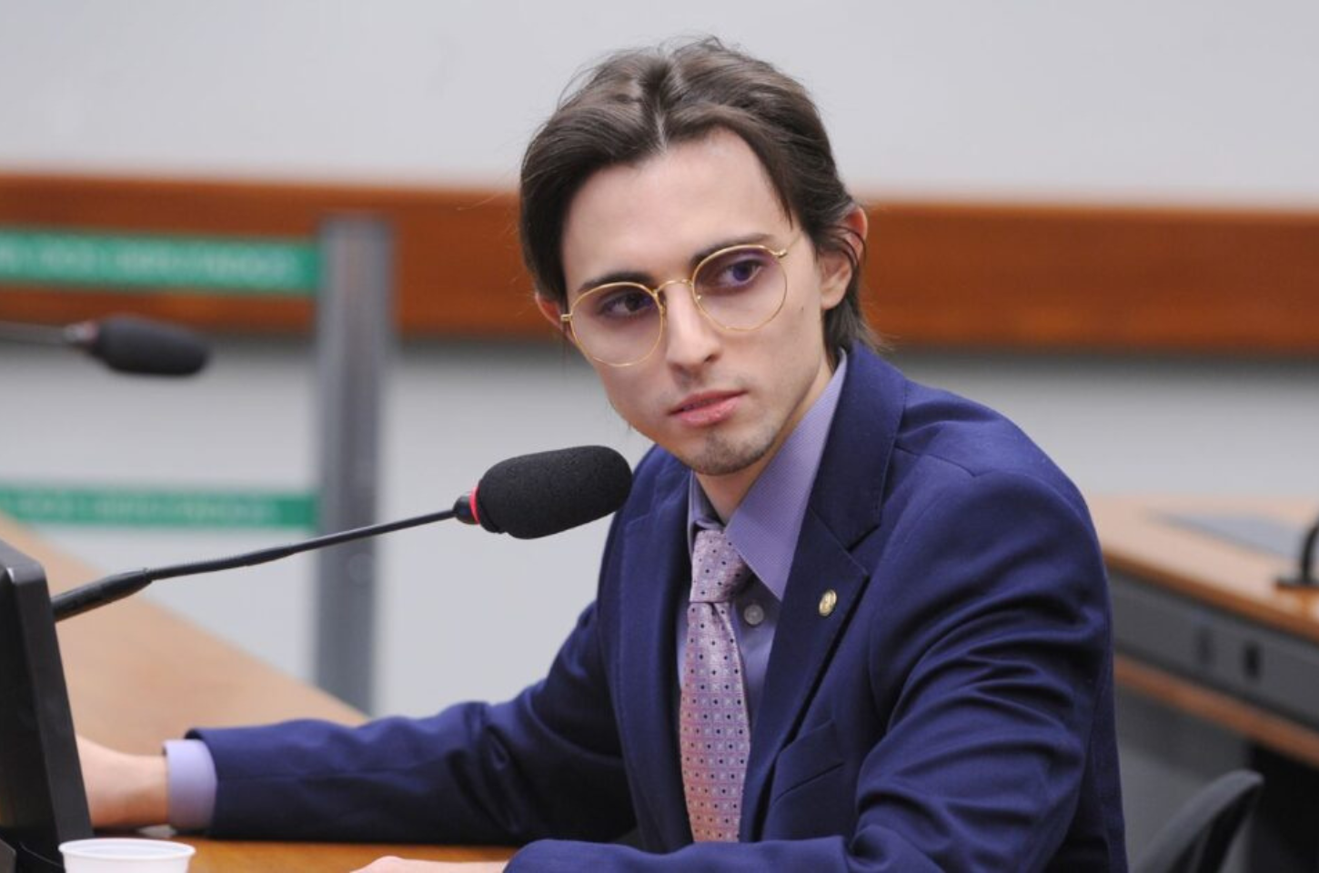 Deputado propõe PEC para transformar vereadores em conselheiros sem salário em cidades de até 30 mil habitantes