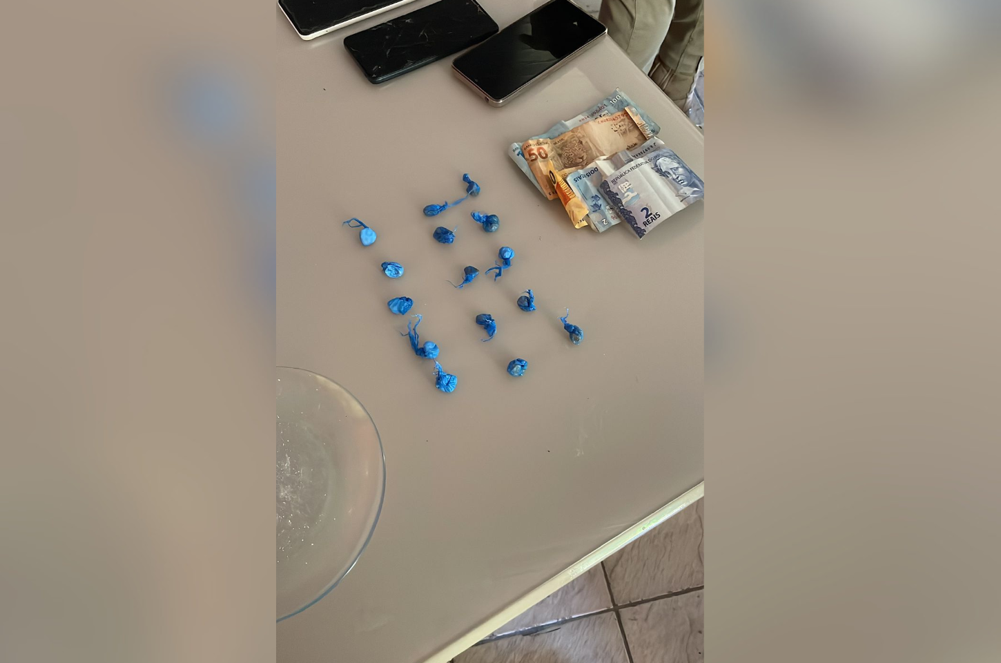 Dupla é presa por tráfico e associação ao tráfico em Apiúna