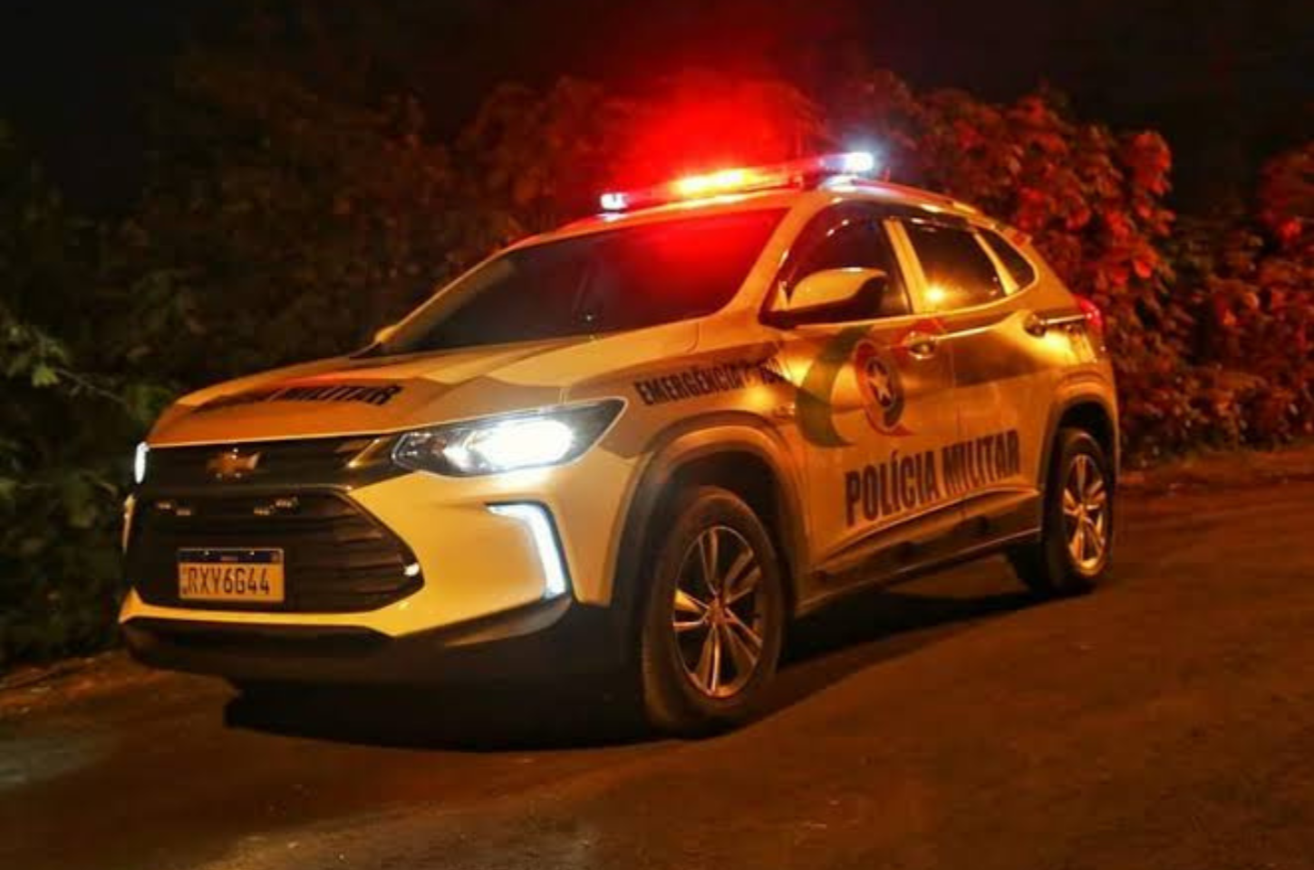 Homem é preso após tentar matar a esposa