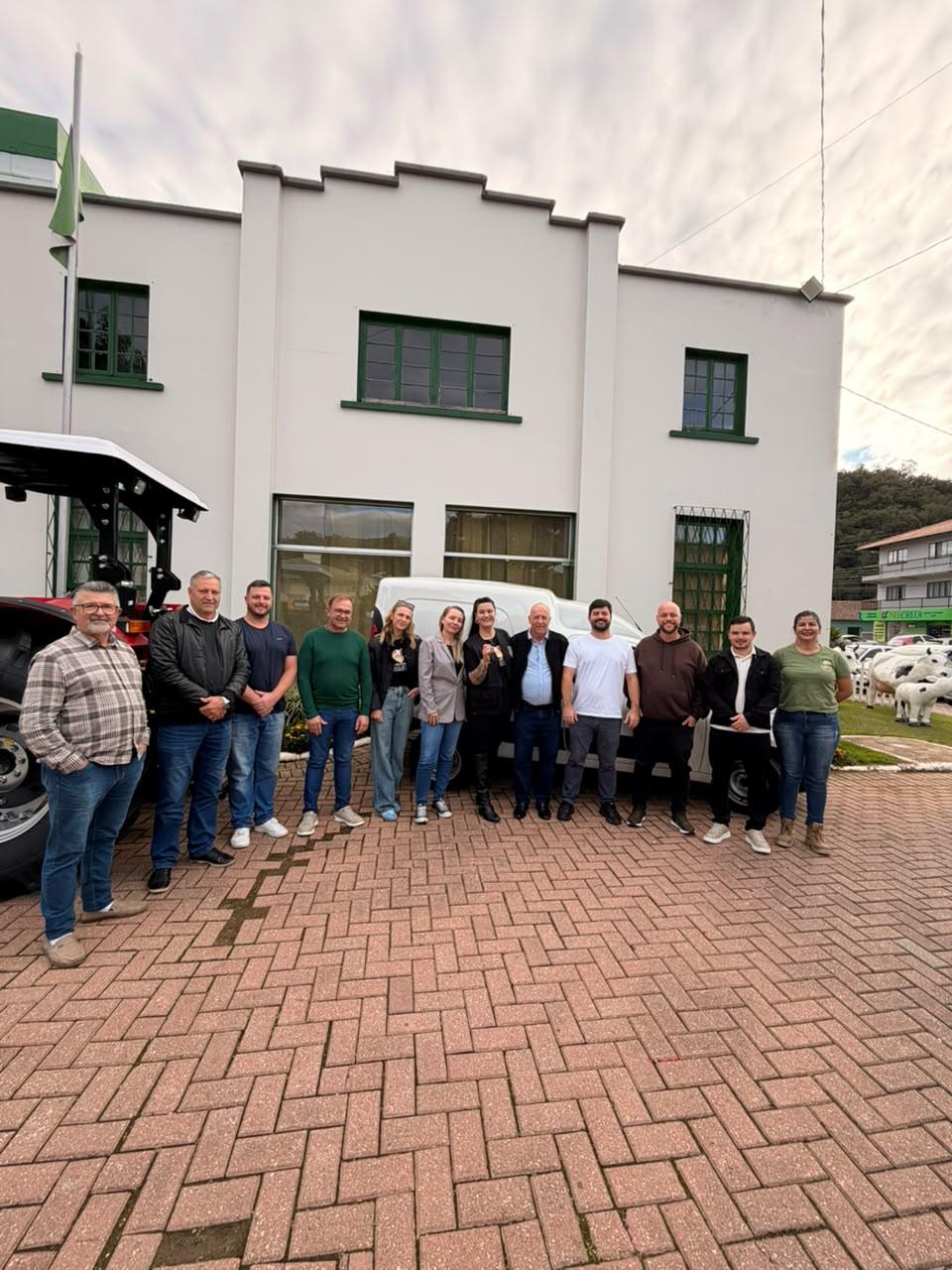 Associação Bem-Estar Animal recebe veículo de R$ 110 mil para fortalecer resgates e atendimentos em Presidente Getúlio