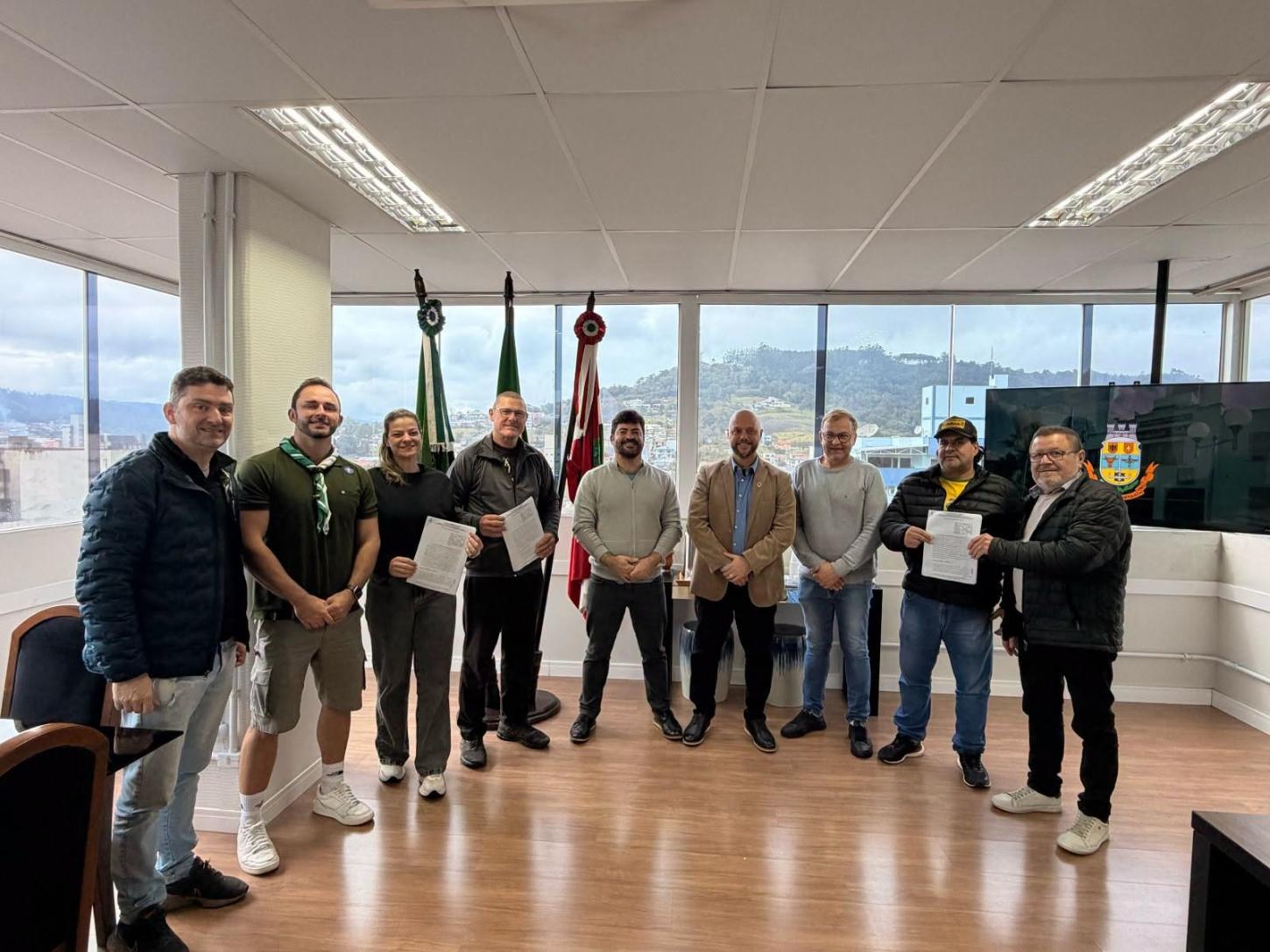Prefeitura destina R$ 300 mil para investimentos em três entidades de Presidente Getúlio