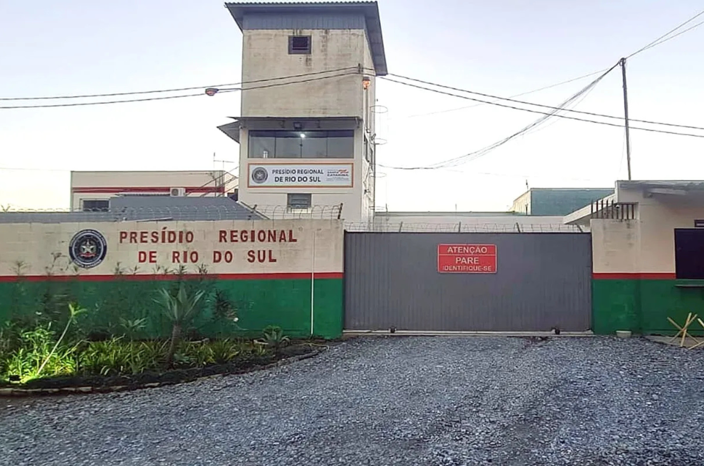 Decisão judicial pode reduzir pena de presos em até um ano em Rio do Sul em meio à superlotação